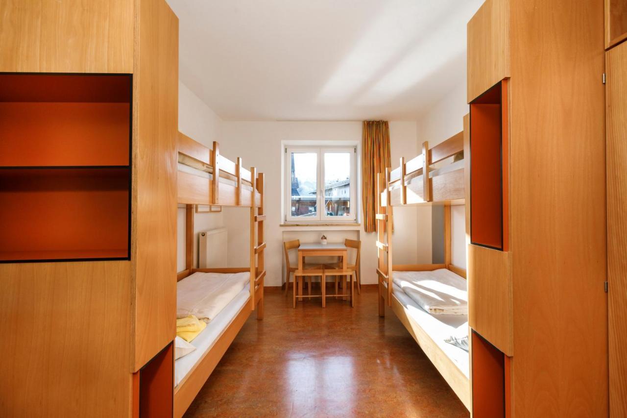 Jugendherberge Garmisch-Partenkirchen - Membership Required! ภายนอก รูปภาพ